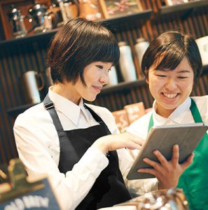 starbucks-black-apron